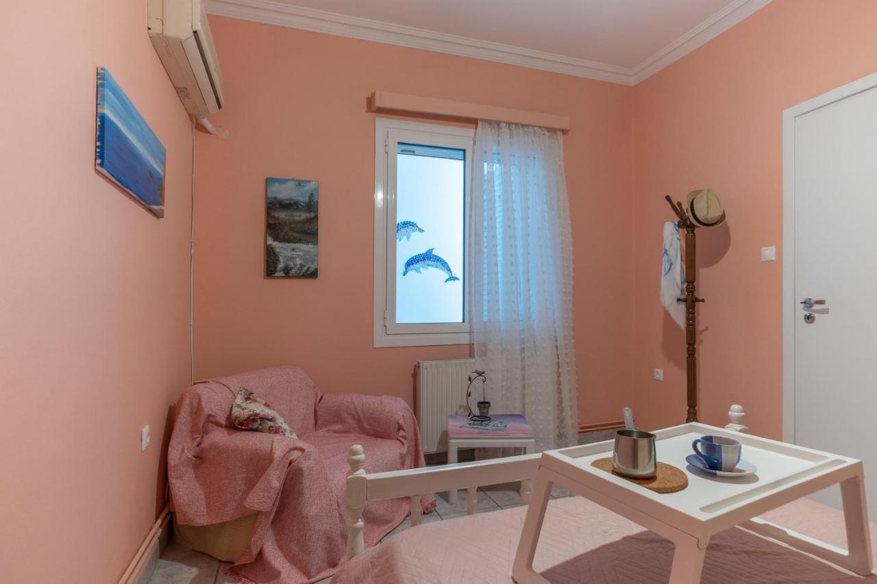 Casa Bonita, House With Private Entrance And Garden, Between Center And Sea Афіни Екстер'єр фото
