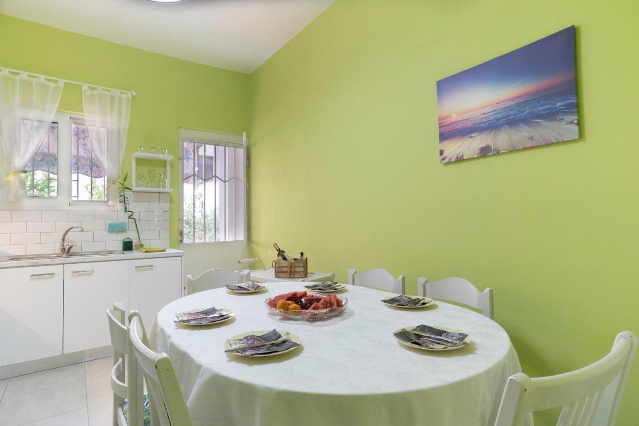 Casa Bonita, House With Private Entrance And Garden, Between Center And Sea Афіни Екстер'єр фото